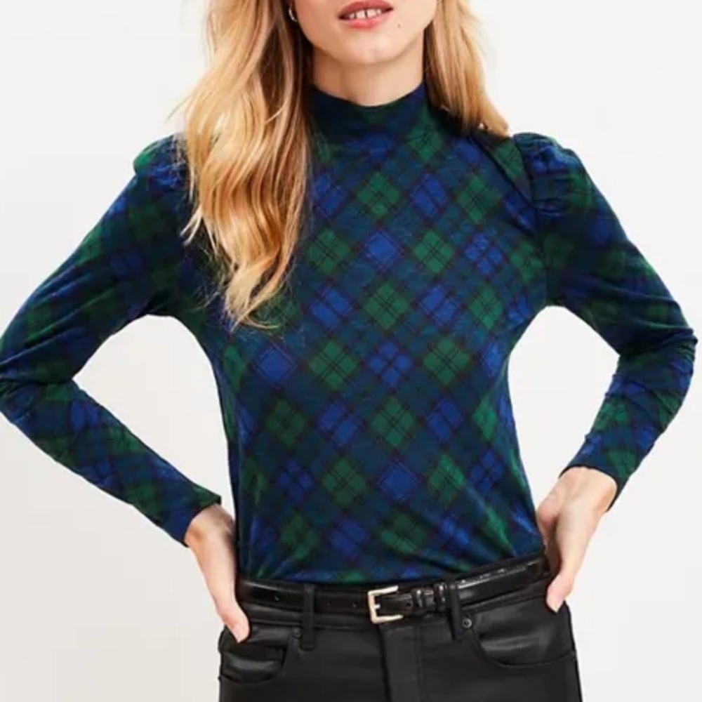LOFT PLAID TOP- size XS
